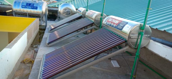 máy nước nóng năng lượng mặt trời đại thành tại Quận 1